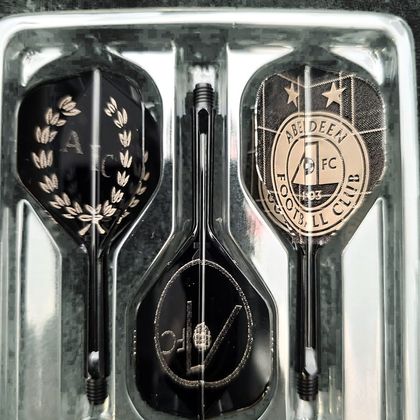 An Aberdeen crest and laurel wreath set
